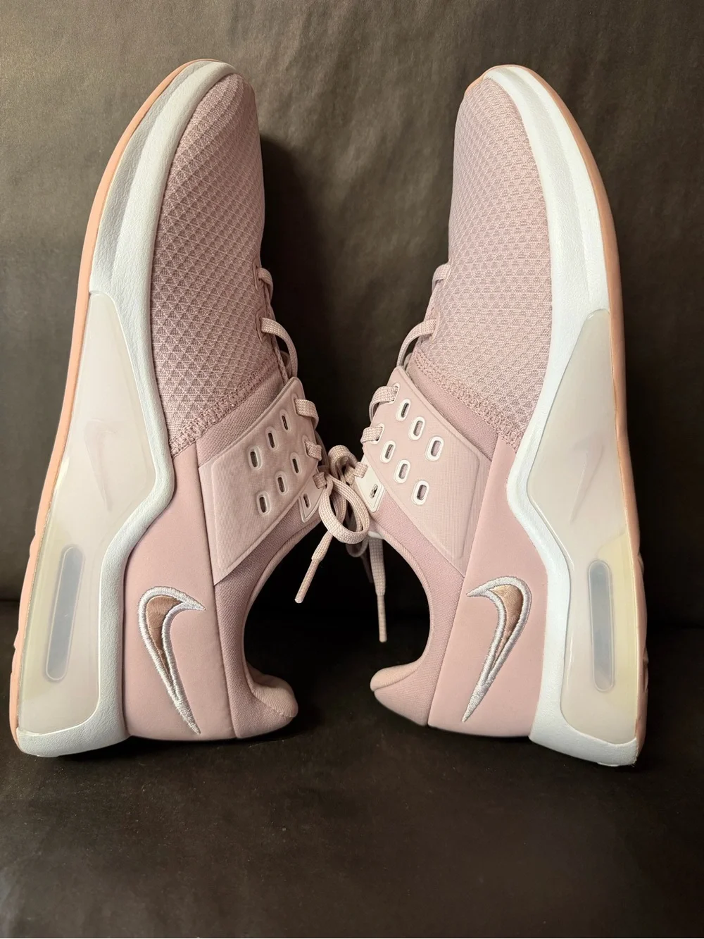 New! Nike Air Max Bella 10.5
